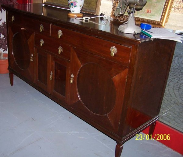 n.Credenza, dimensioni 183x56x99, mogano