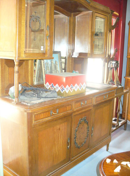 n.Credenza con alzata, dimensioni 160x56x212