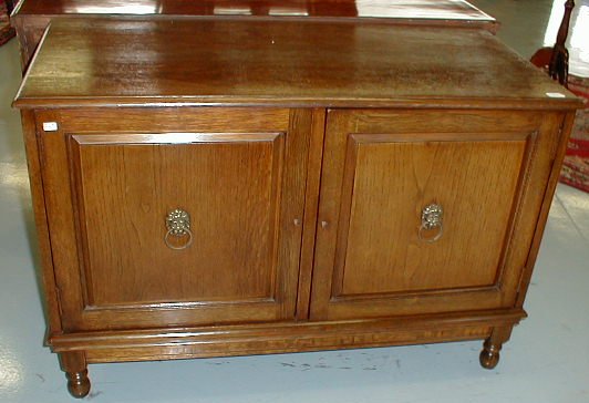 n.Credenzina, dimensioni 89x44x59, anno primo '900 ca., rovere, provenienza Inghilterra