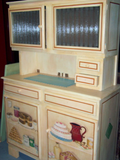 n.Credenza con alzata, dimensioni 124x50x182, anno 1950 ca., provenienza Inghilterra