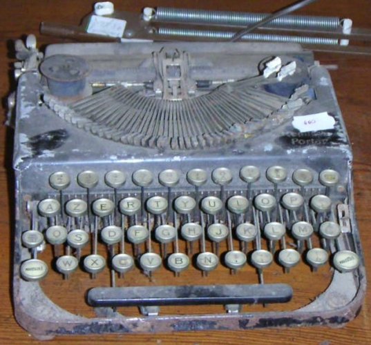 n.Macchina da scrivere 