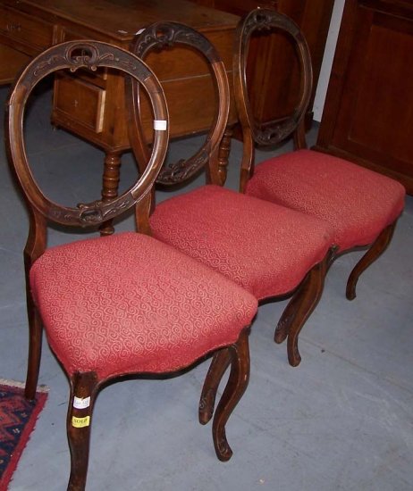 n.4 sedie, dimensioni 44x40x90, noce, provenienza Inghilterra