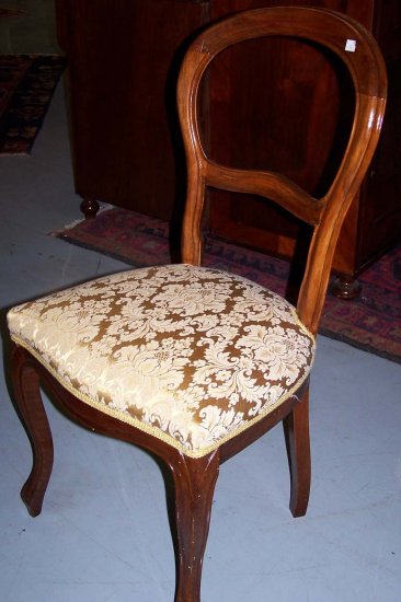 n.4 sedie, dimensioni 47x45x92