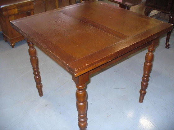 n.Tavolo allungabile, dimensioni 88x88x79, anno 1900 ca., rovere, provenienza Inghilterra