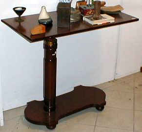 n.Tavolino servitore vittoriano, dimensioni 91x48x82, anno fine '800 ca., mogano, provenienza Inghilterra
