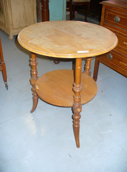 n.Tavolino, dimensioni 58x58x70, anno 1800 ca., provenienza Francia