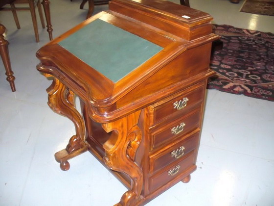 n.Davemport con piano in pelle, quattro cassetti, dimensioni 55x53x85, anno 1900 ca., mogano, provenienza Inghilterra