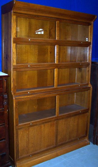 n.Globe, dimensioni 128x36x197, rovere