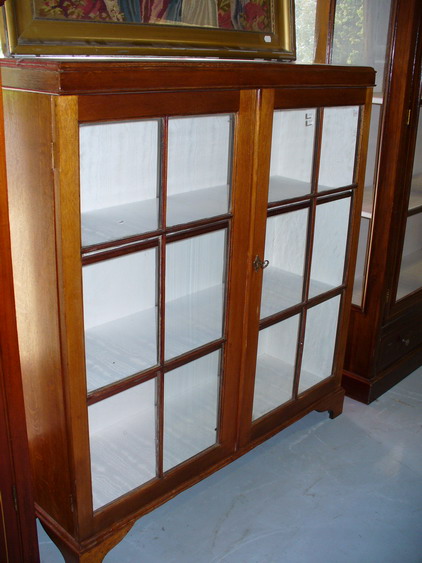 n.Vetrinetta, dimensioni 116x36x126, anno primo '900 ca., rovere, provenienza Inghilterra