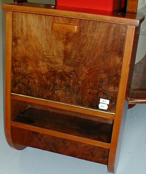 n.Portachiavi Dec, dimensioni 47x19x64, provenienza Inghilterra
