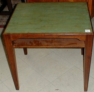 n.Tavolino linoleum, dimensioni 60x50x56, anno 1930 ca., rovere, provenienza Italia